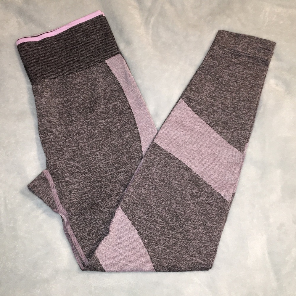 Leggings // VS PINK
